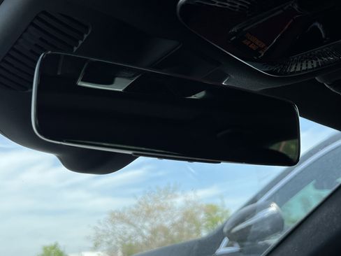 Used 2025 Mercedes-Benz C 43 AMG 4MATIC Sedan image 27