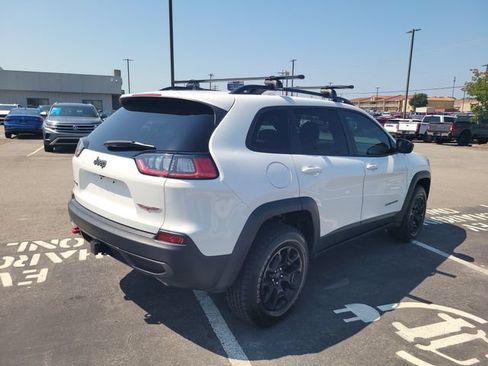 Used 2022 Jeep Cherokee Trailhawk w/ Sound & Nav Group AWD/4WD image 5