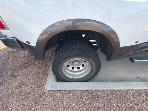 Used 2018 RAM 3500 Laramie w/ Convenience Group AWD/4WD image 11
