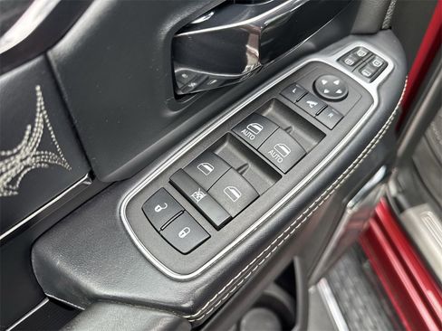 Used 2024 RAM 3500 Limited image 13