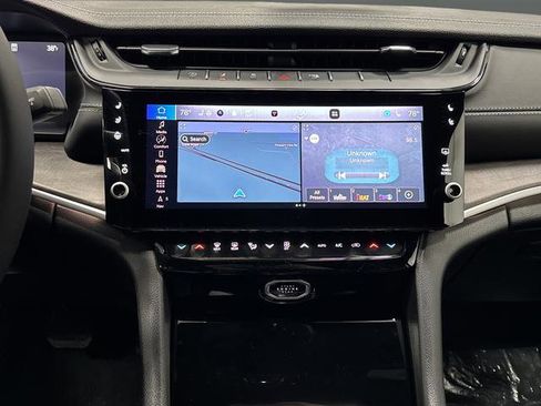 New 2026 Jeep Grand Cherokee Limited image 9