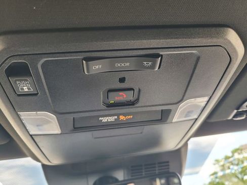 Used 2024 Toyota Tacoma SR5 w/ SR5 Upgrade Package image 21