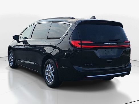 Used 2022 Chrysler Pacifica Touring-L FWD image 8