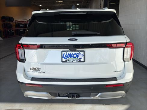 Used 2025 Ford Explorer Platinum w/ LUX Leather Package AWD/4WD image 4