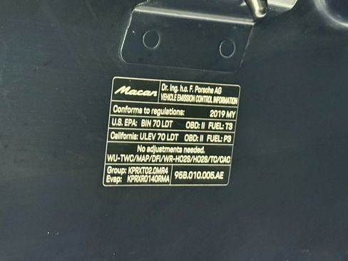 Used 2019 Porsche Macan image 51