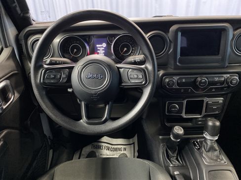 Certified 2022 Jeep Gladiator Sport image 30