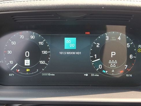 New 2026 Land Rover Discovery Limited Edition AWD/4WD image 18