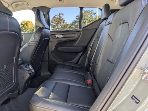 Certified 2024 Volvo XC40 B5 Core image 18