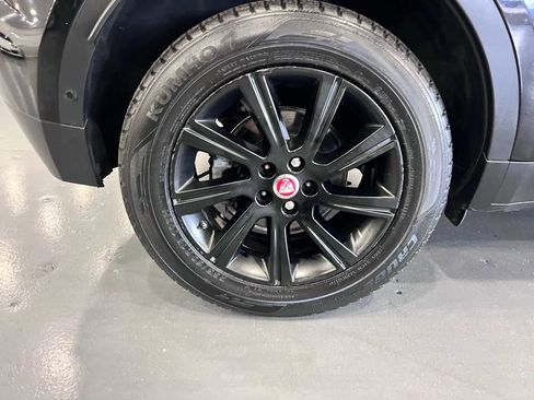 Used 2018 Jaguar E-PACE S image 38