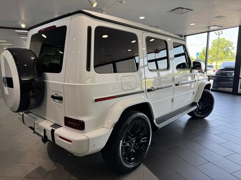 Used 2025 Mercedes-Benz G 550 image 3
