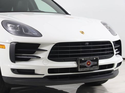 Used 2021 Porsche Macan image 46