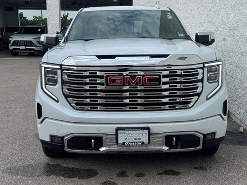 Used 2026 GMC Sierra 1500 Denali AWD/4WD image 8