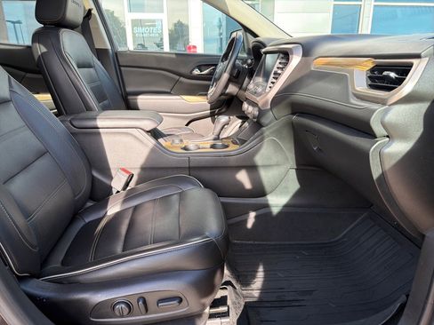 Used 2018 GMC Acadia Denali w/ Technology Package AWD/4WD image 33