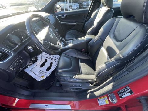 Used 2015 Volvo S60 T6 R-Design image 18