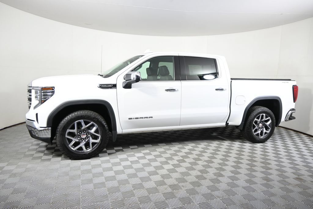 Used 2022 GMC Sierra 1500 SLT w/ SLT Convenience Package AWD/4WD image 2