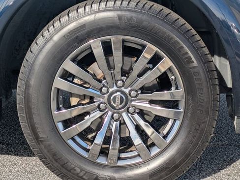 Used 2019 Nissan Armada Platinum w/ Captain's Chairs Package image 9