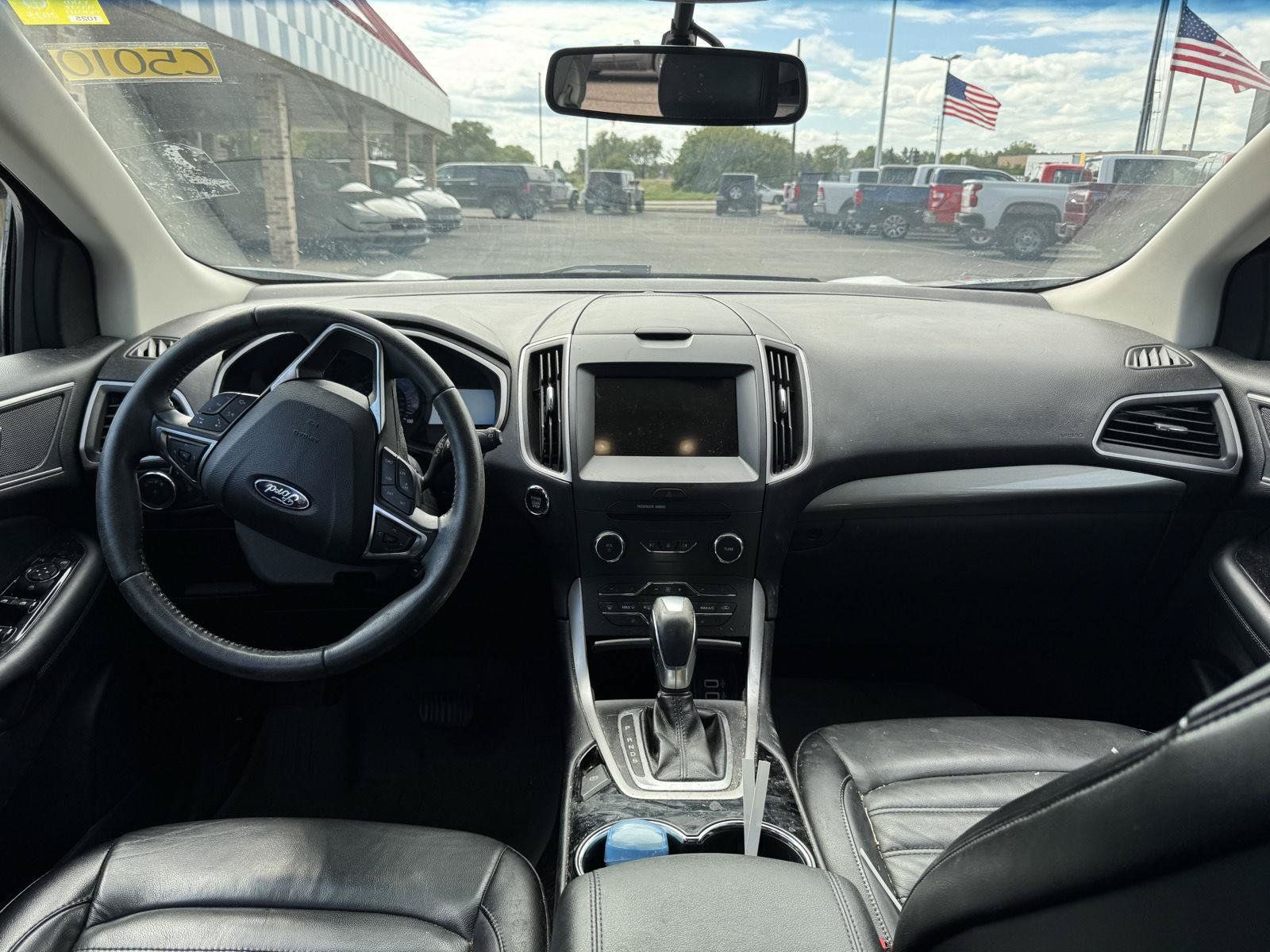 Used 2018 Ford Edge SEL w/ Equipment Group 201A AWD/4WD image 3