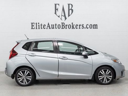Used 2017 Honda Fit EX image 5
