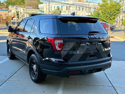 Used 2018 Ford Explorer 4WD image 4