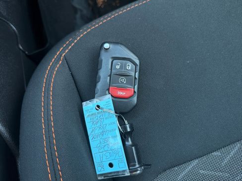 Used 2022 Jeep Gladiator Mojave w/ Cold Weather Group image 8