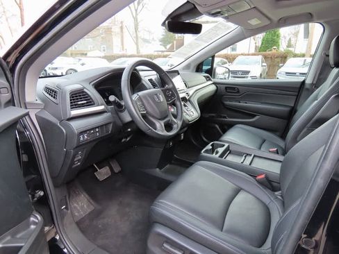 Certified 2023 Honda Odyssey EX-L image 2