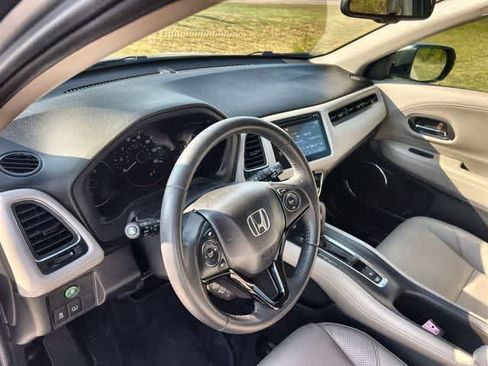 Used 2018 Honda HR-V EX-L image 15