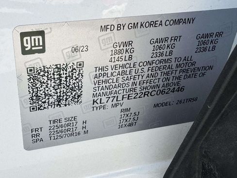 Used 2024 Chevrolet Trax LS w/ LS Convenience Package FWD image 28