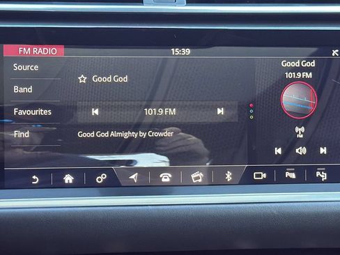 Used 2018 Land Rover Range Rover Velar R-Dynamic HSE AWD/4WD image 22