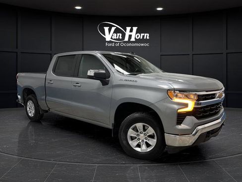 Used 2025 Chevrolet Silverado 1500 LT image 39