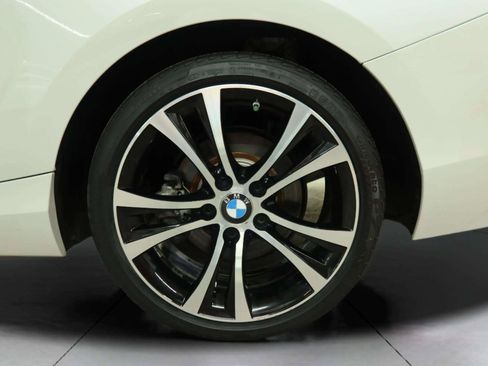 Used 2020 BMW 230i Convertible w/ Premium Package RWD image 45