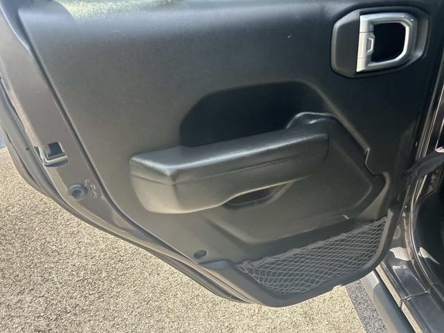 Used 2022 Jeep Wrangler Unlimited Sport AWD/4WD image 16
