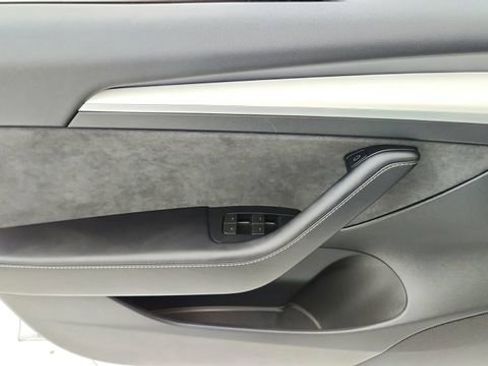 Used 2023 Tesla Model 3 Performance image 35
