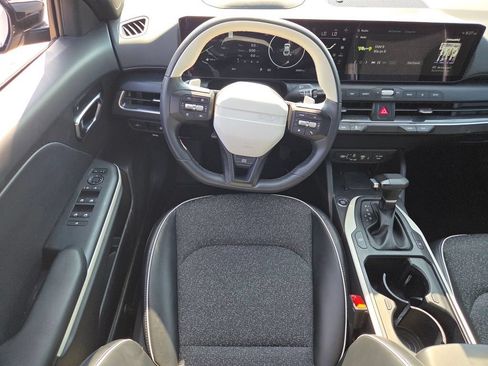 Used 2025 Kia K4 GT-Line FWD image 4