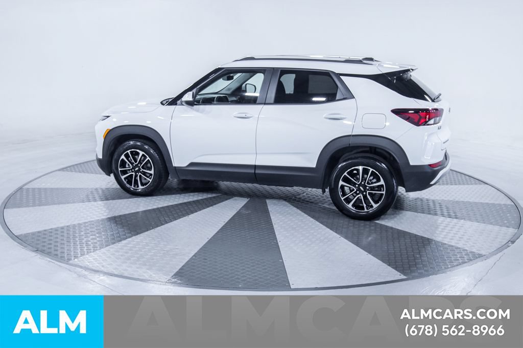 Used 2025 Chevrolet TrailBlazer LT FWD image 5