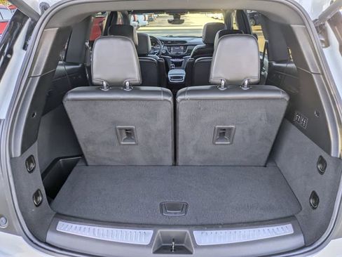 Used 2023 Cadillac XT6 Premium Luxury w/ Technology Package image 28