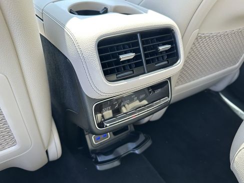 New 2026 Mercedes-Benz GLS 450 4MATIC image 27