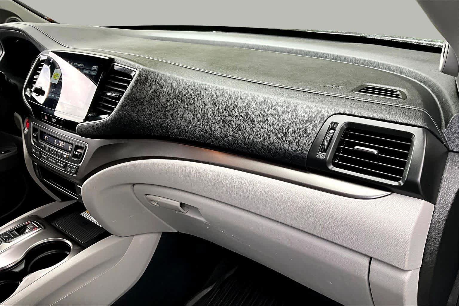 Used 2022 Honda Pilot Special Edition image 18