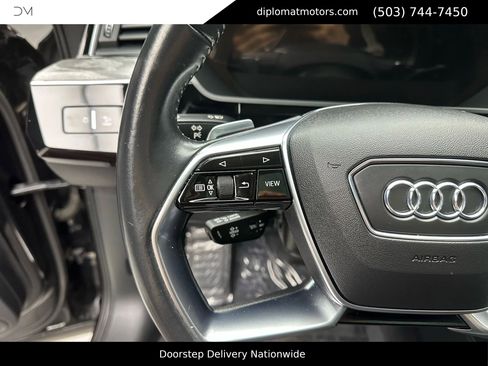 Used 2021 Audi e-tron Prestige image 30