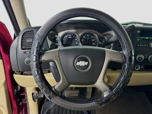 Used 2007 Chevrolet Silverado 1500 LT w/ Suspension Package, Off-Road" image 11