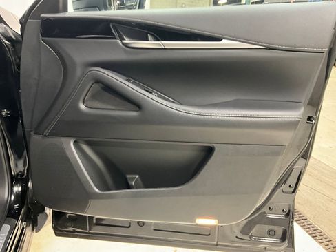 Used 2025 INFINITI QX60 Pure w/ Cargo Package image 23