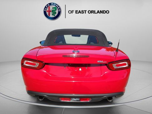 Used 2019 FIAT 124 Spider Classica RWD image 7