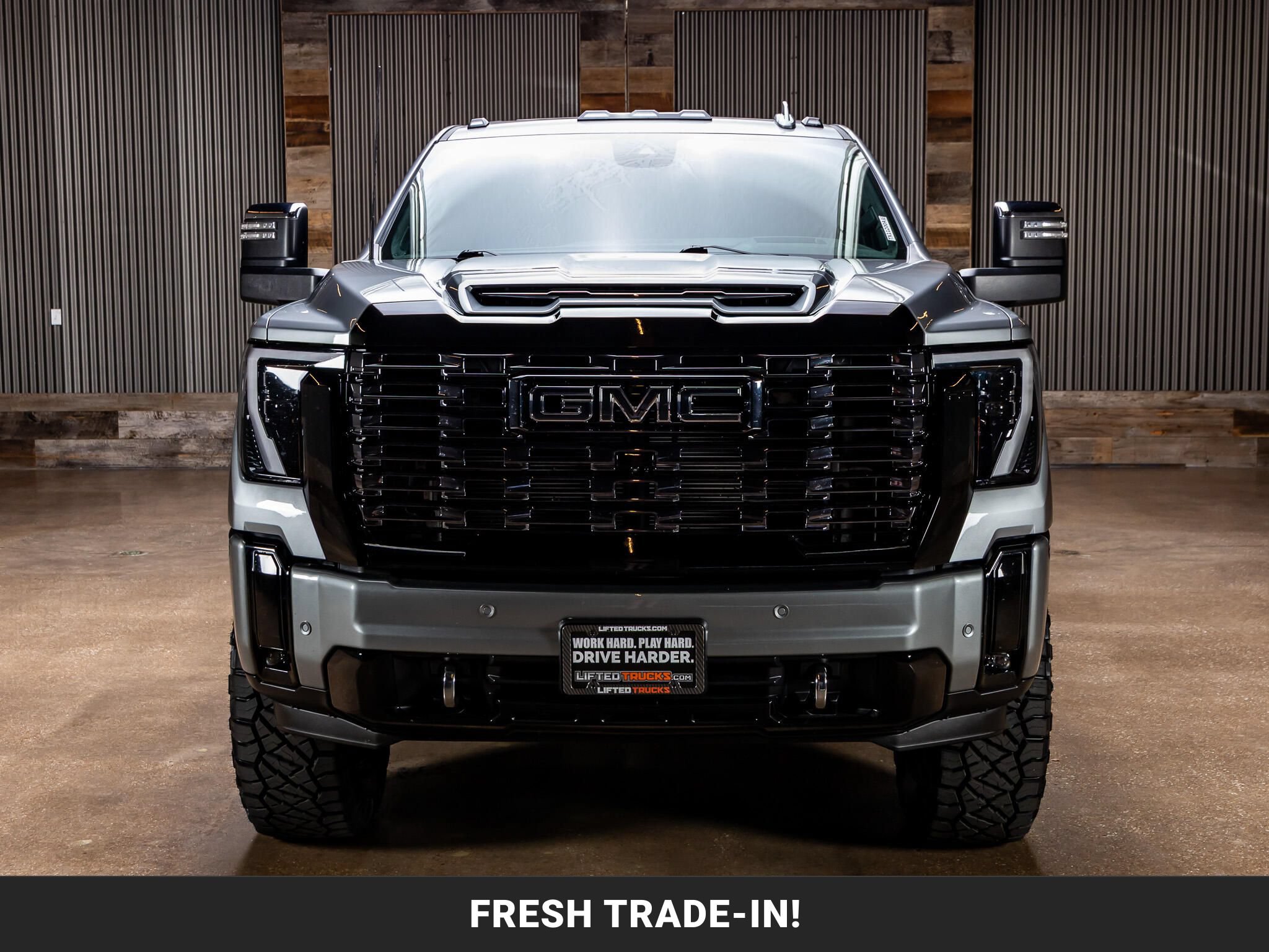 Used 2025 GMC Sierra 2500 Denali Ultimate AWD/4WD image 4