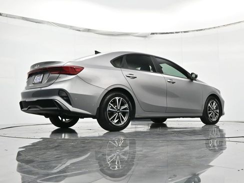 Used 2023 Kia Forte LXS image 37