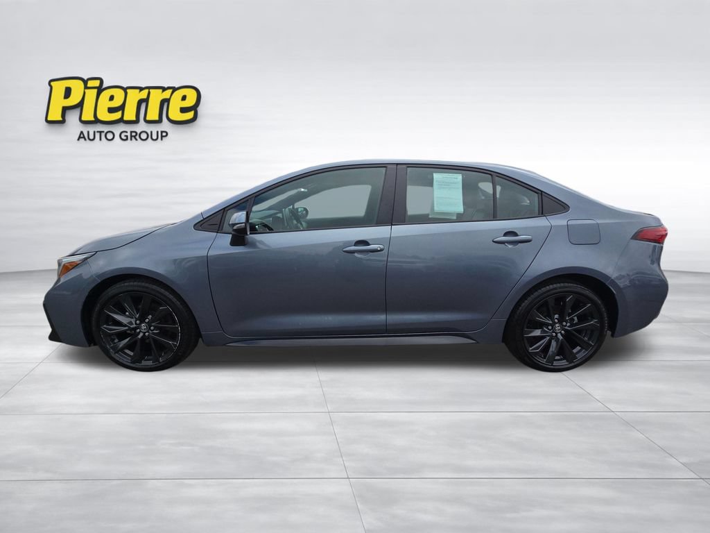 Used 2024 Toyota Corolla XSE FWD image 2