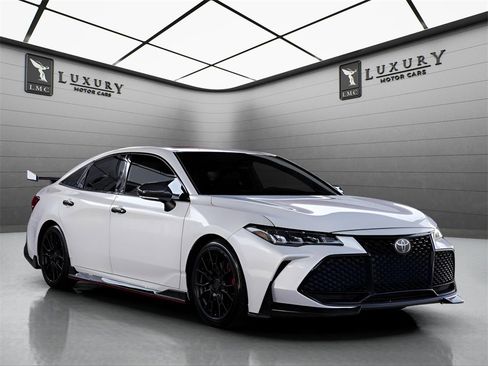 Used 2020 Toyota Avalon TRD image 1
