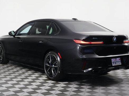 Certified 2023 BMW 760i xDrive AWD/4WD image 6