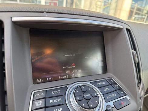 Used 2012 INFINITI G37 X w/ Premium Pkg image 6