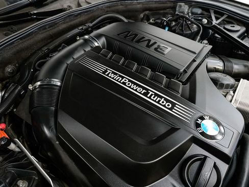 Used 2015 BMW 535i xDrive Sedan image 4