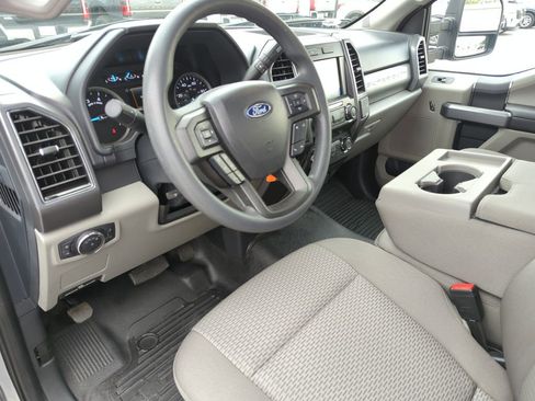 Certified 2022 Ford F350 XLT RWD image 11