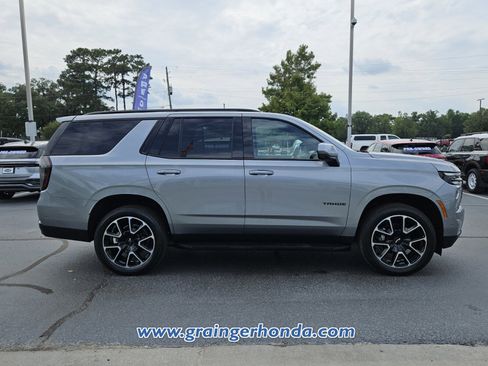 Used 2025 Chevrolet Tahoe RST w/ Comfort Package RWD image 6